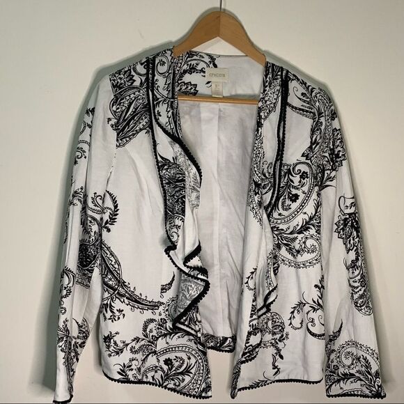 Chico’s Black and White Ruffle Front Jacket Blazer Size 1P Small - Picture 1 of 7